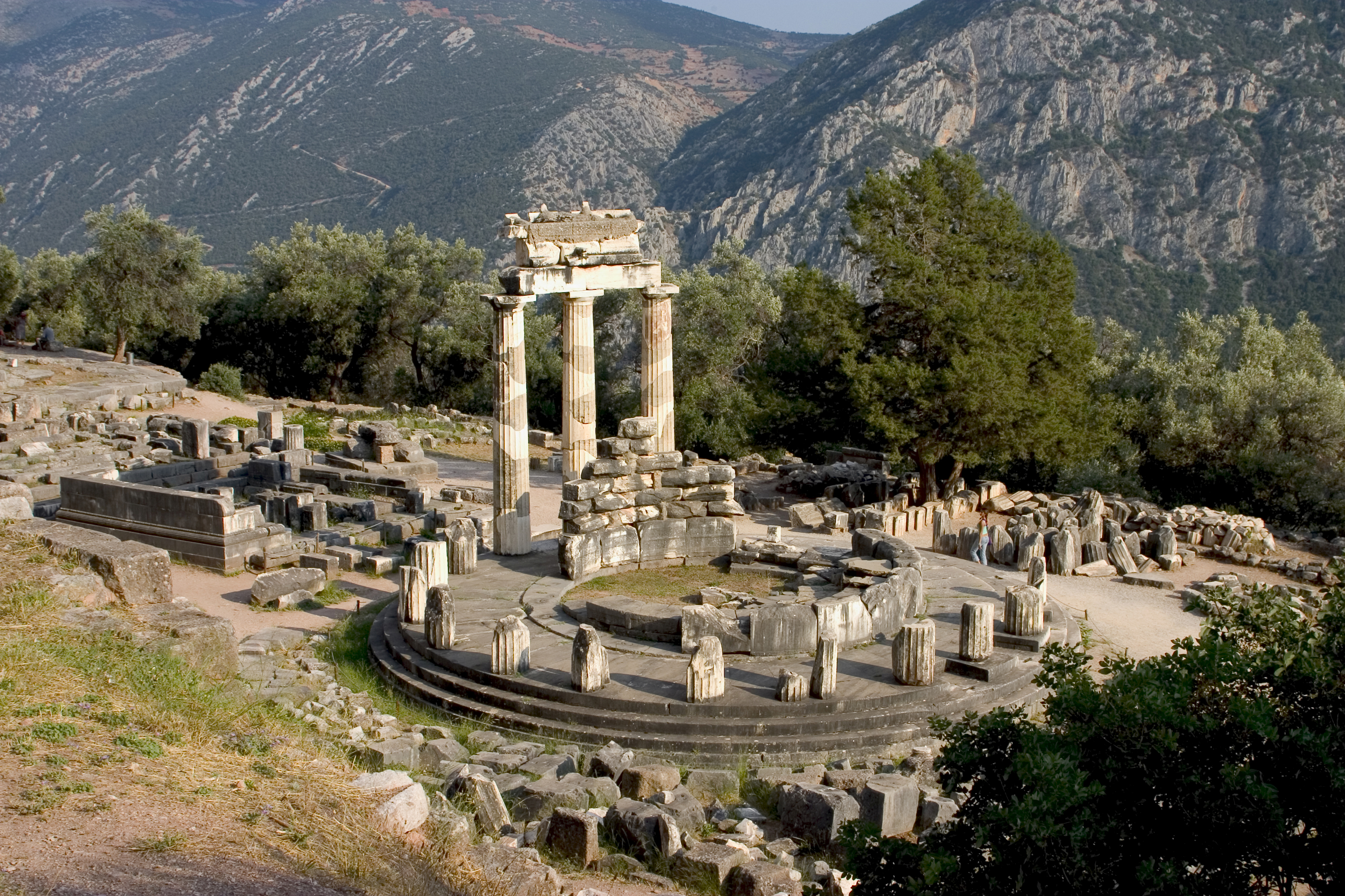 Tholos Delfi Greece