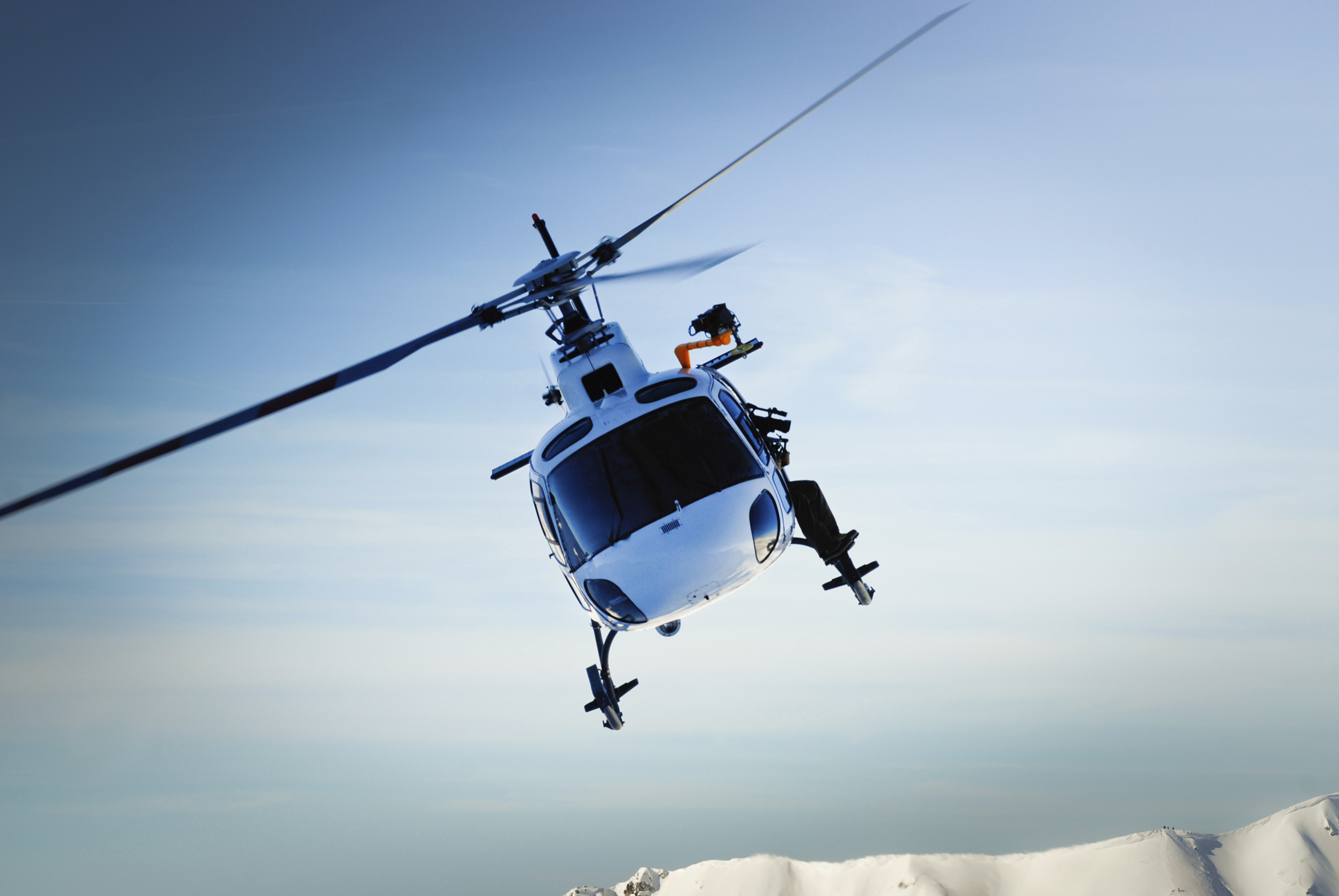 http://www.gtreview.com/wp-content/uploads/2015/02/Helicopter-Flight-Front-View.jpg